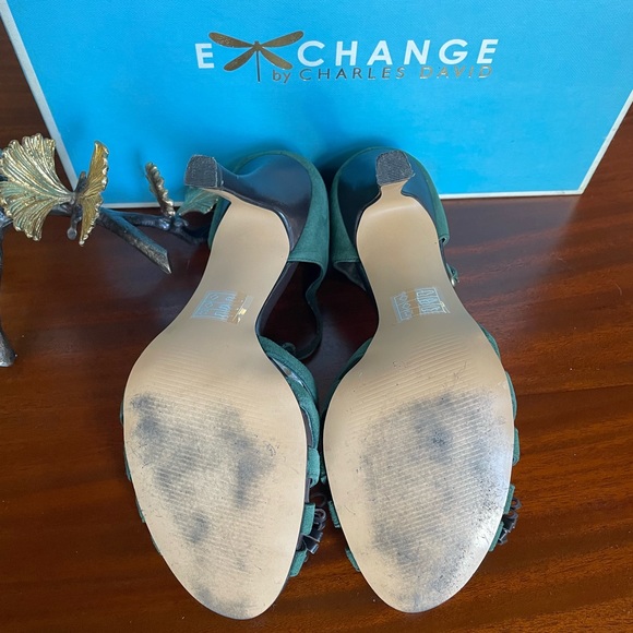 EXCHANGE By Charles David. Size 6.5 - Picture 3 of 5